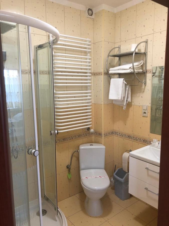 Hotel Arkadia Konskie Экстерьер фото